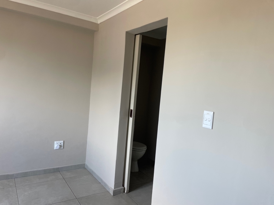 3 Bedroom Property for Sale in Parklands East Western Cape